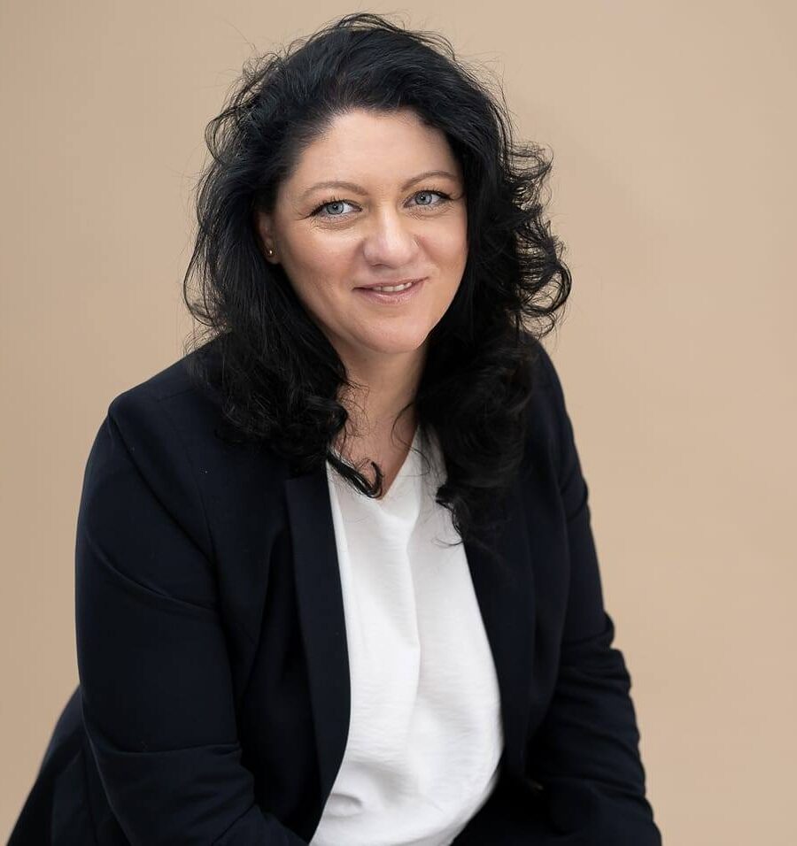 419315185_389001860357498_8965339956904896125_n